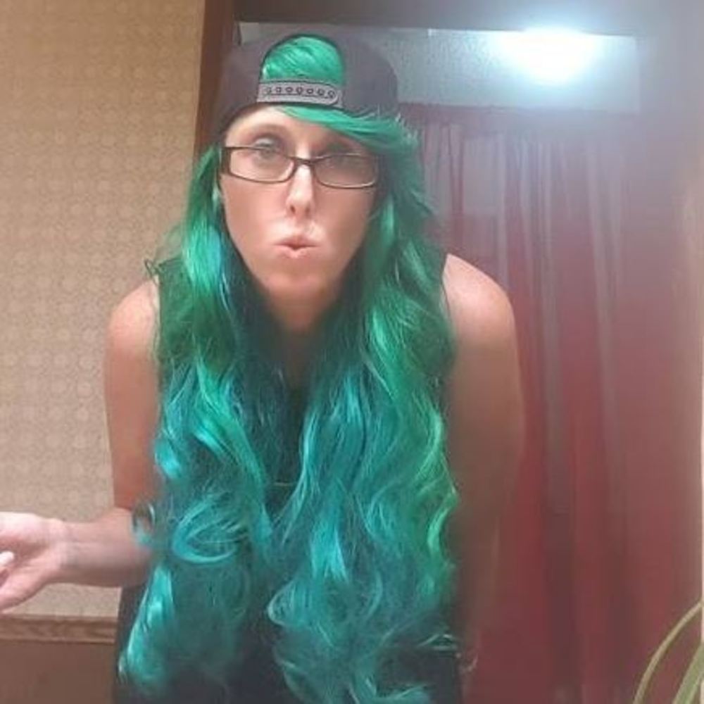 Meet your Posher, Stacy